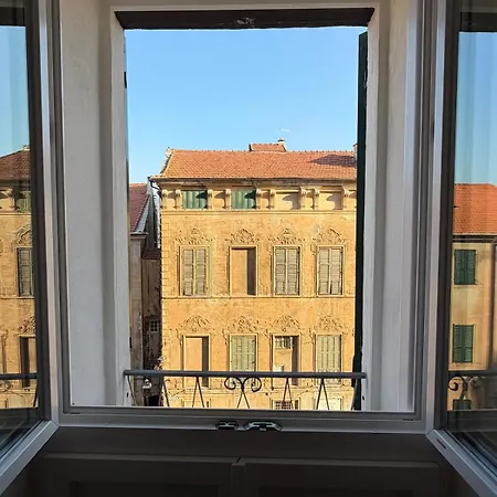 Dormire Nel Parasio Nel Borgo Storico Di E Al Mare In 2 Minuti شقة إمبيريا