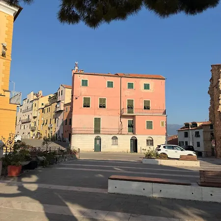 Dormire Nel Parasio Nel Borgo Storico Di E Al Mare In 2 Minuti *